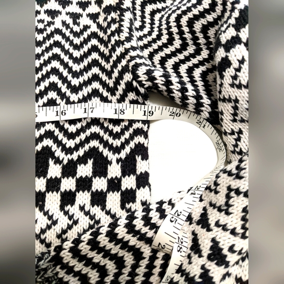 Forever 21 Open Knit Women's Cardigan - Picture 3 of 7